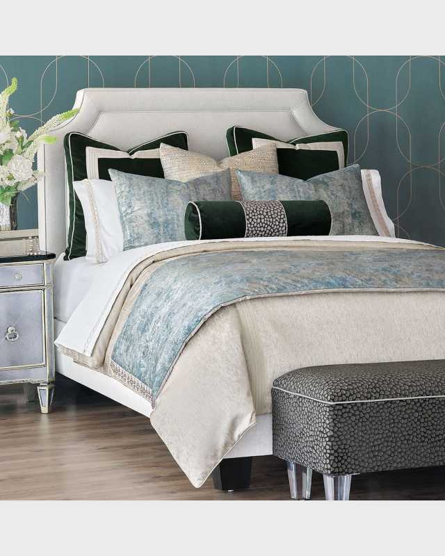 Esmeralda Metallic Bed Scarf