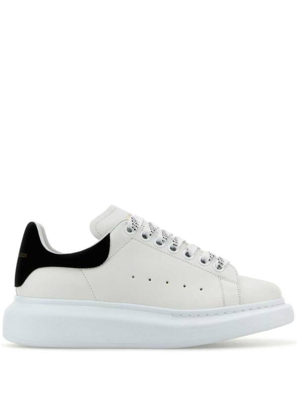 Oversized sneakers