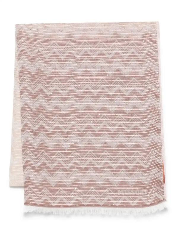 zigzag-woven scarf