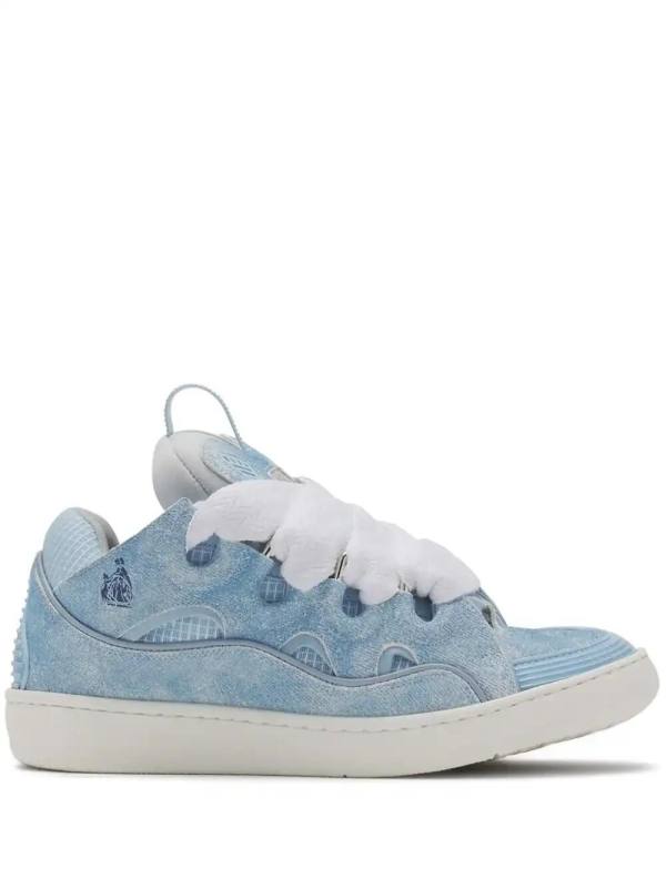 Curb sneakers
