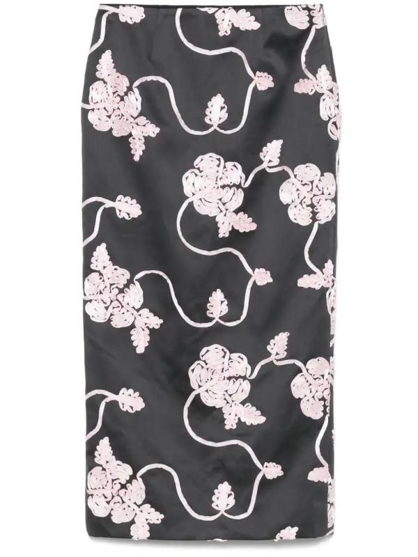 appliqué pencil skirt
