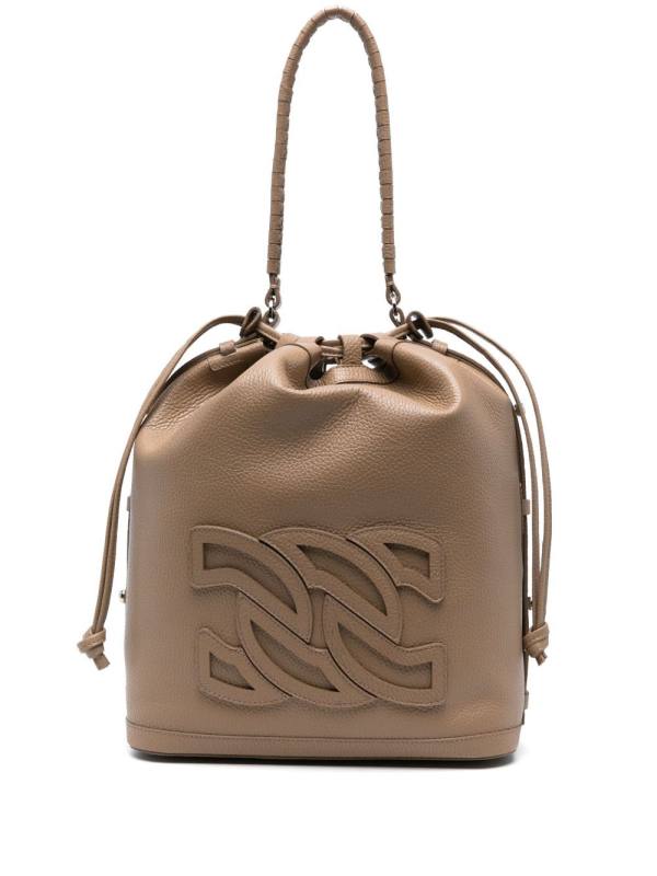 Voyage bucket bag
