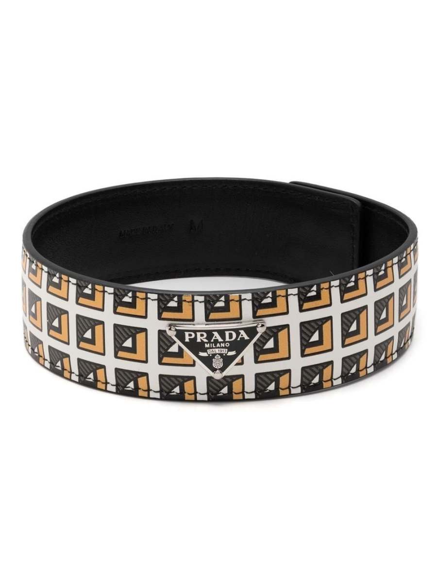 printed leather logo-plaque choker