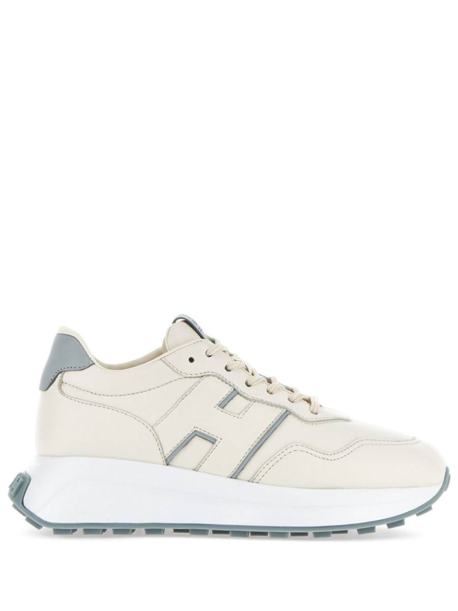 logo-patch sneakers