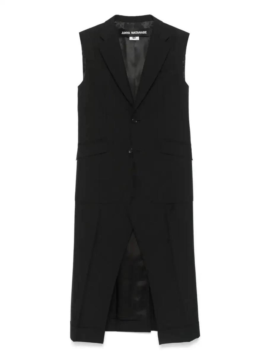 sleeveless coat