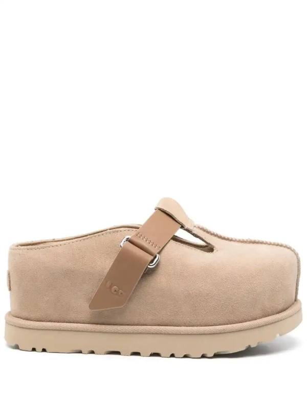 suede slippers