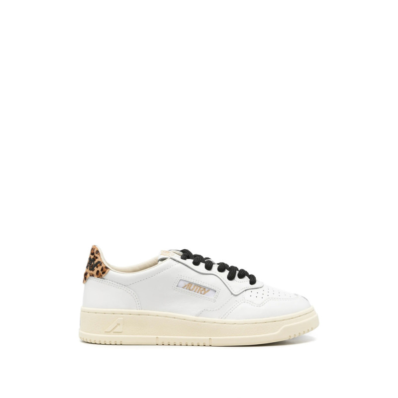 Autry Medalist LOW Sneakers
