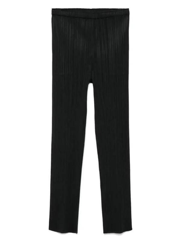 pleated trousers