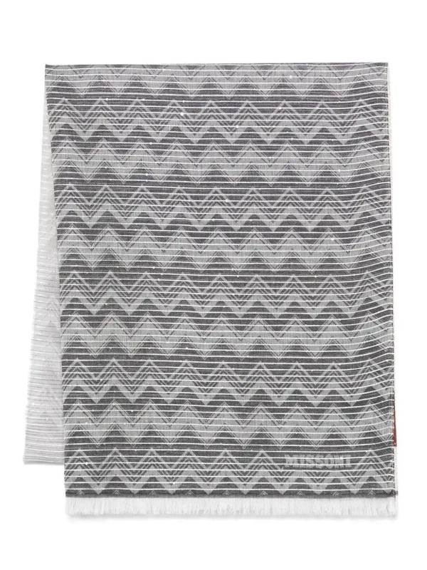 zigzag-woven scarf