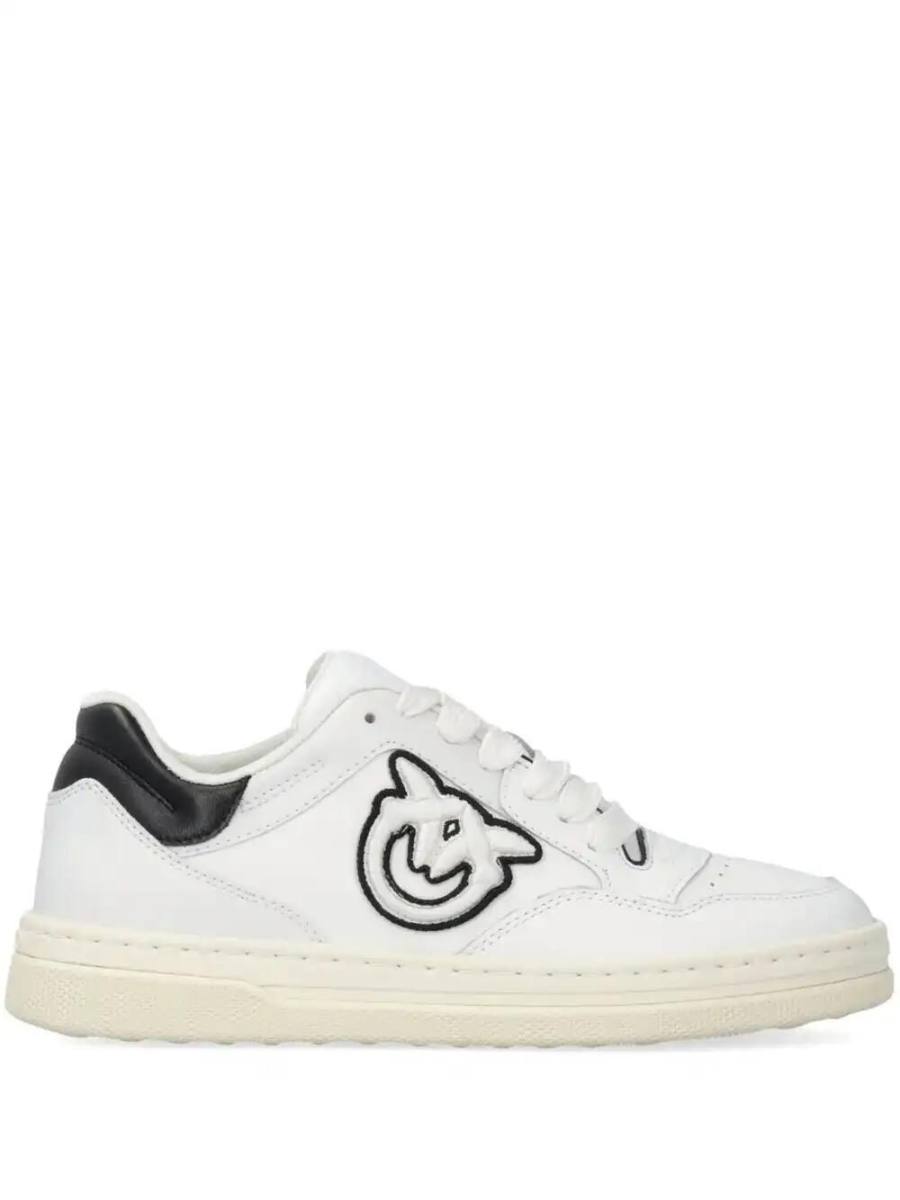 Gem sneakers