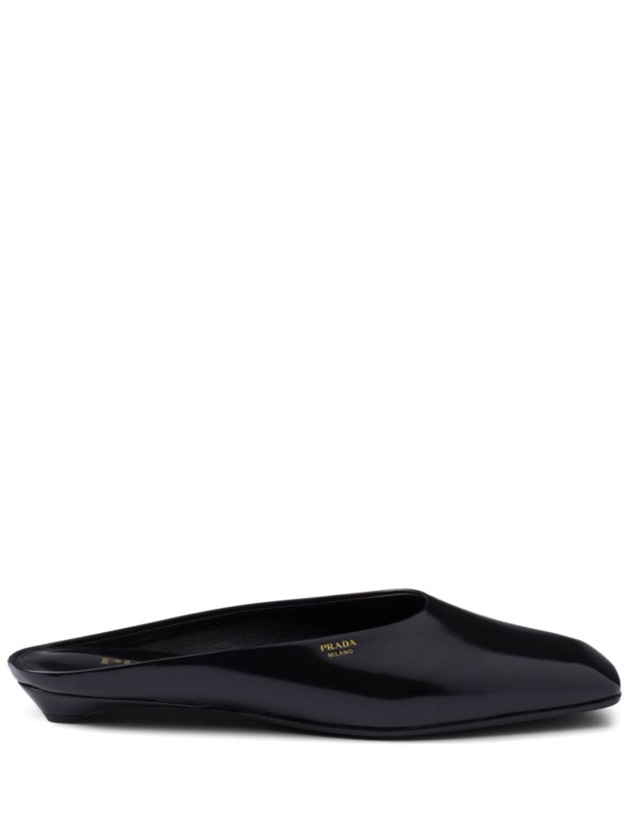 leather sandals