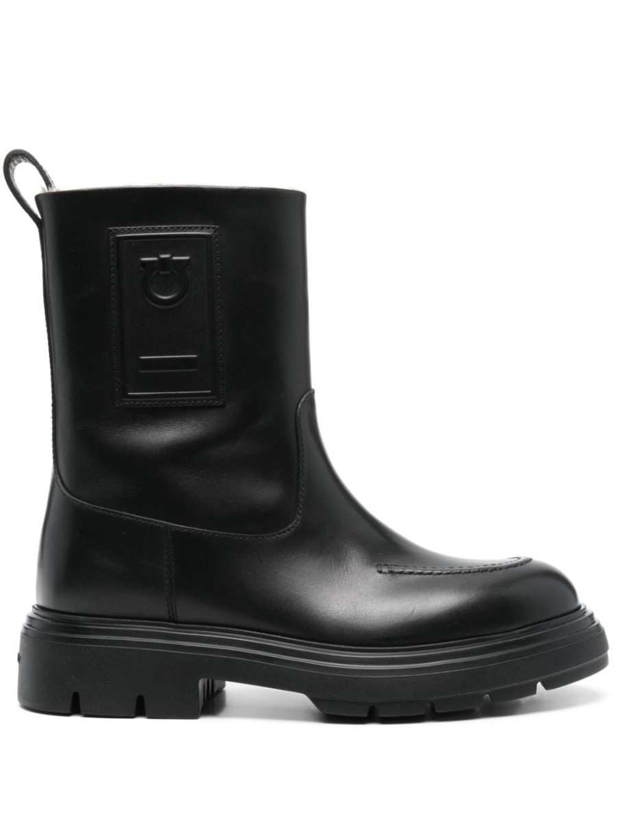 Hug boots