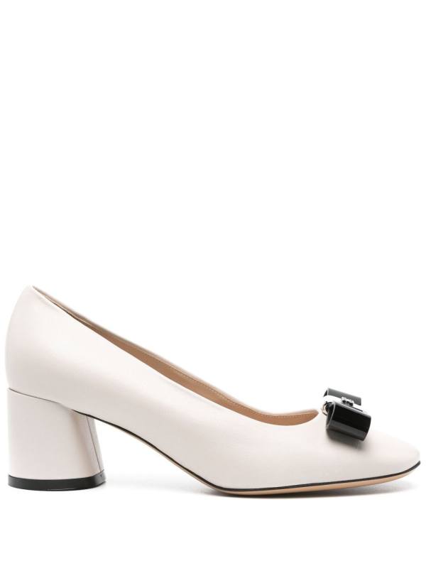 55mm bow-detail pumps