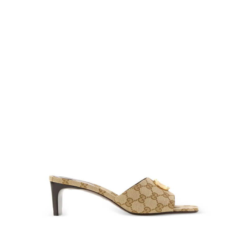 Gucci GG Supreme Logo-plaque Sandals