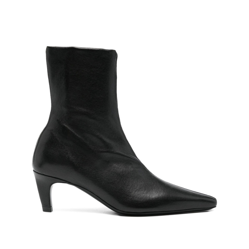 Jude Pointed-toe Leather Boots