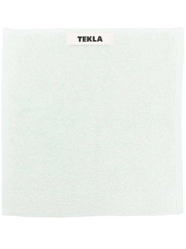organic-cotton face towel (30cm x 30cm)