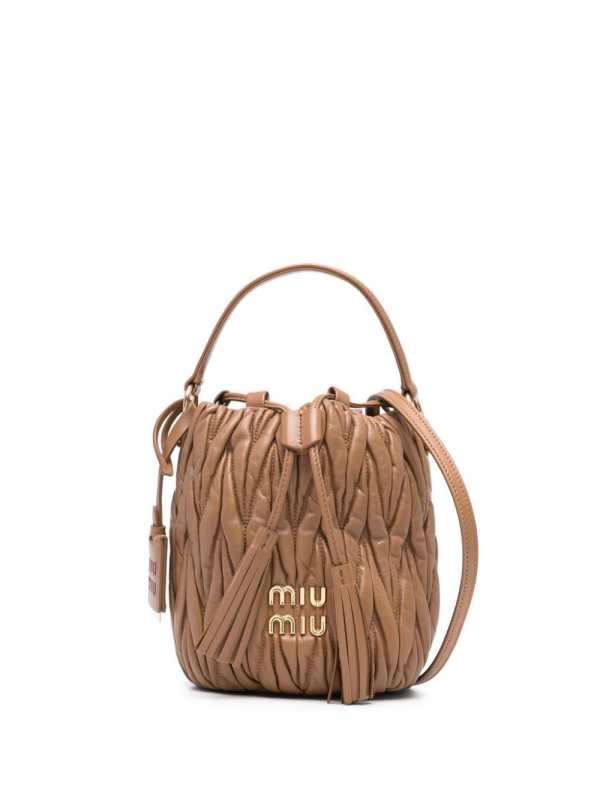 matelassé leather bucket bag