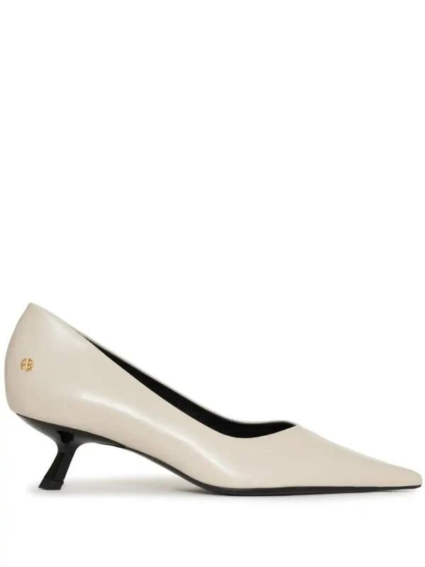 Hilda pumps