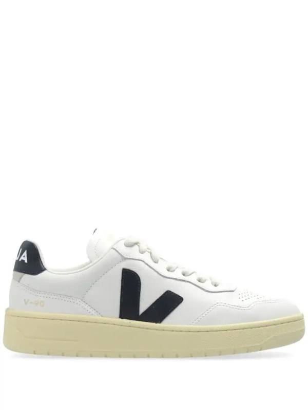 V90 Chromefree leather sneakers