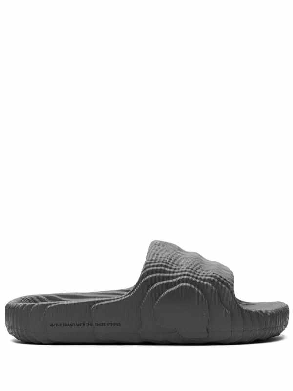 Adilette 22 textured slides