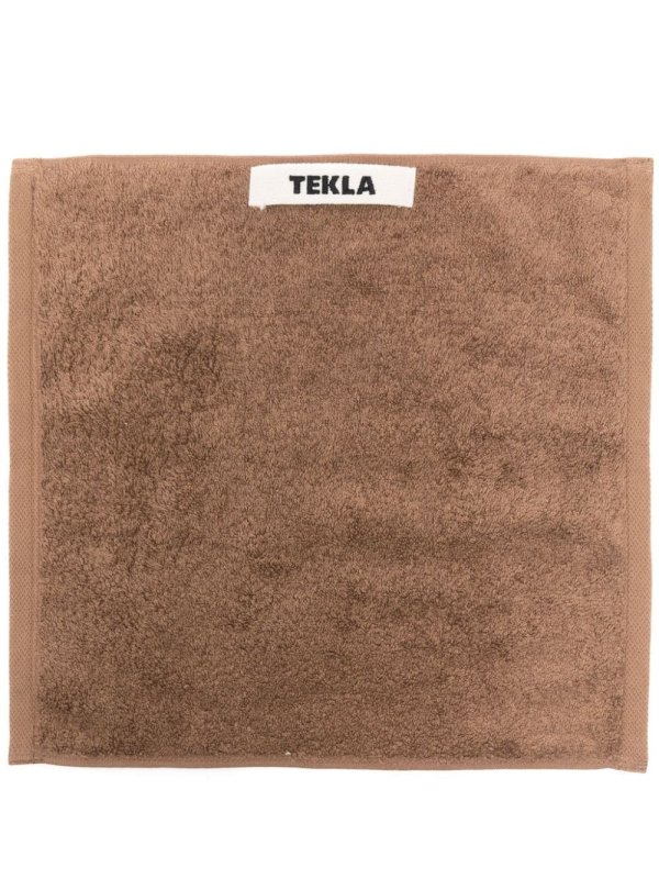 organic-cotton face towel (30cm x 30cm)