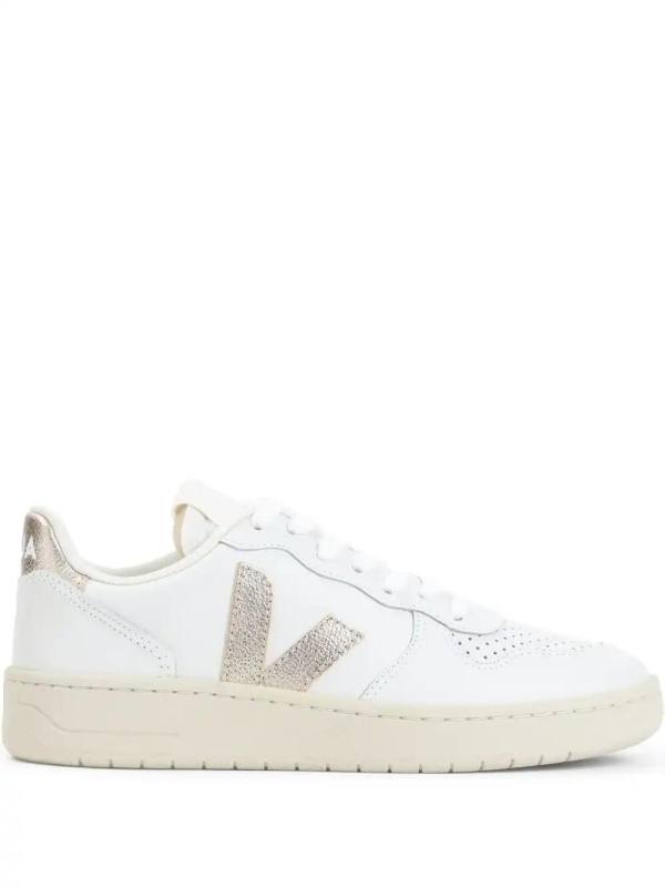 V-10 sneakers