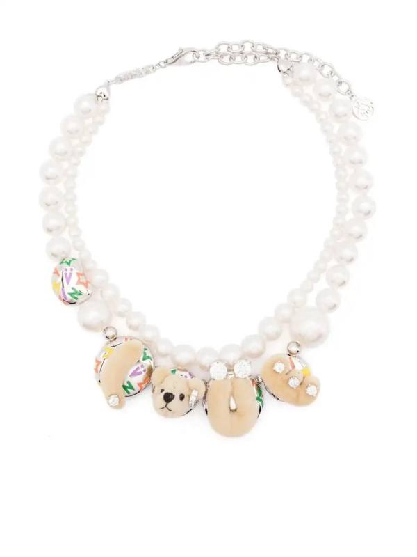 bear-motif necklace