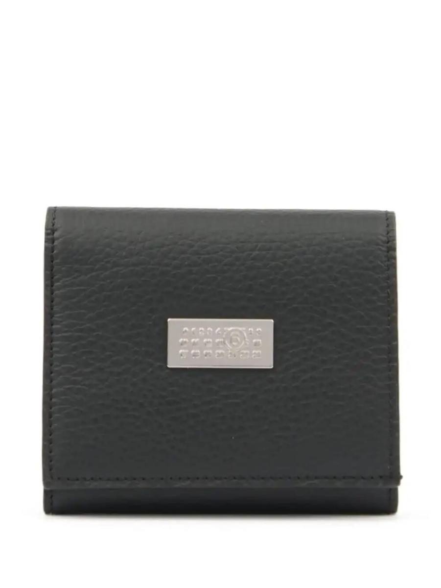 Numeric trifold wallet