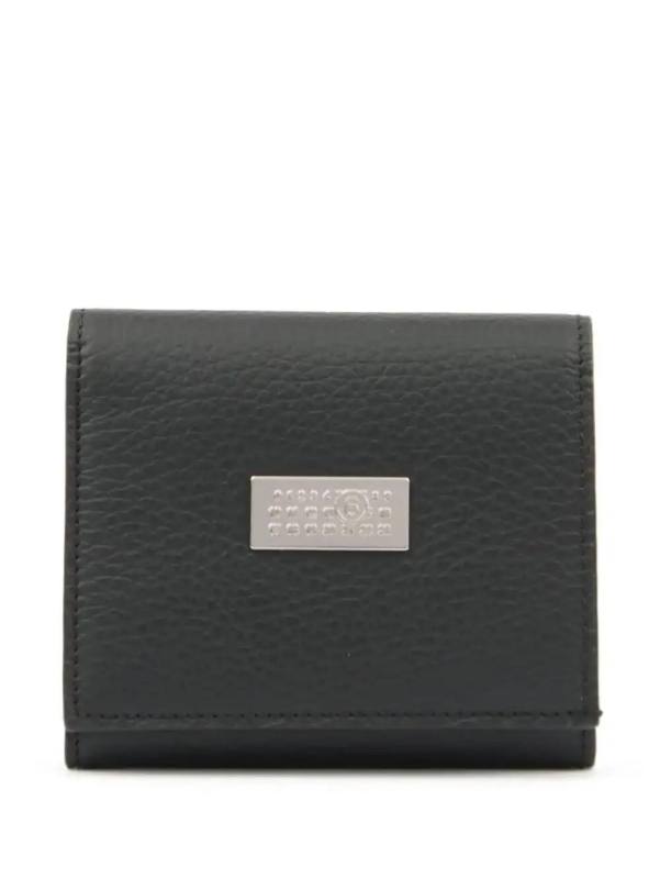 Numeric trifold wallet