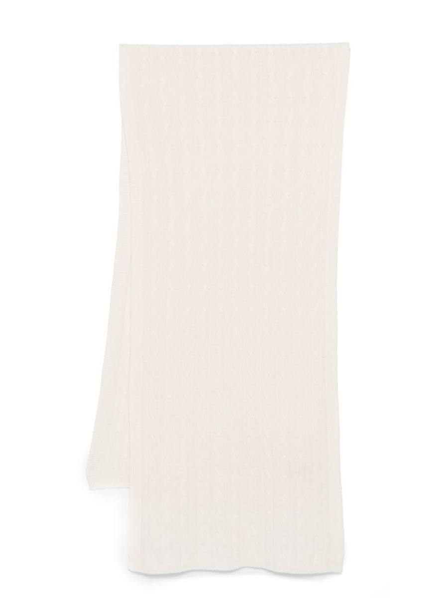 cable-knit scarf