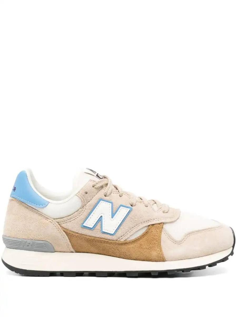 475 sneakers