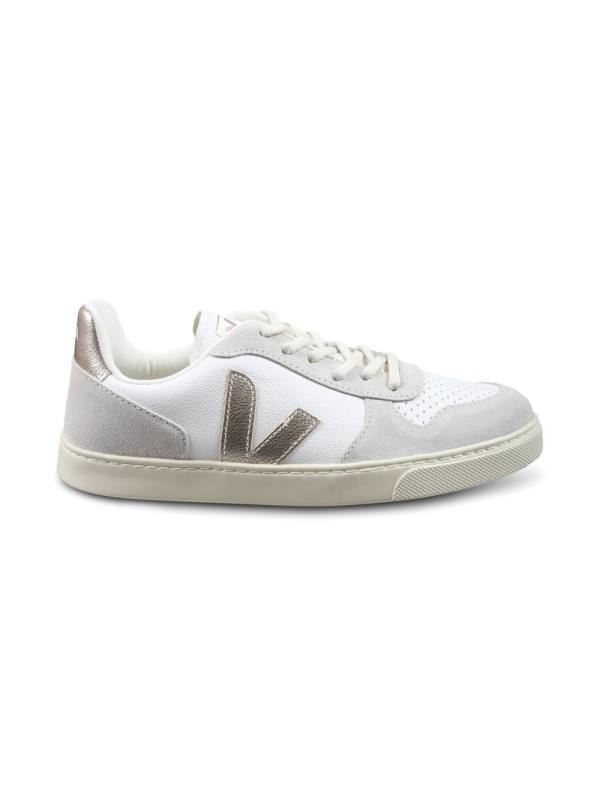 V-10 sneakers