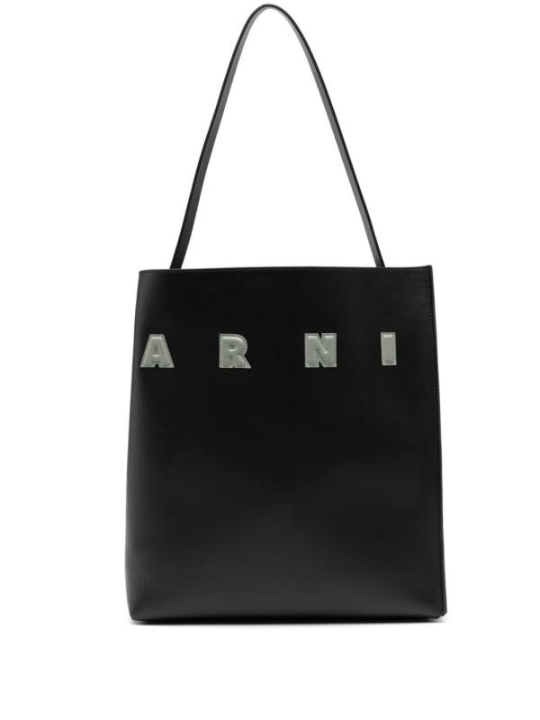 Museo tote bag