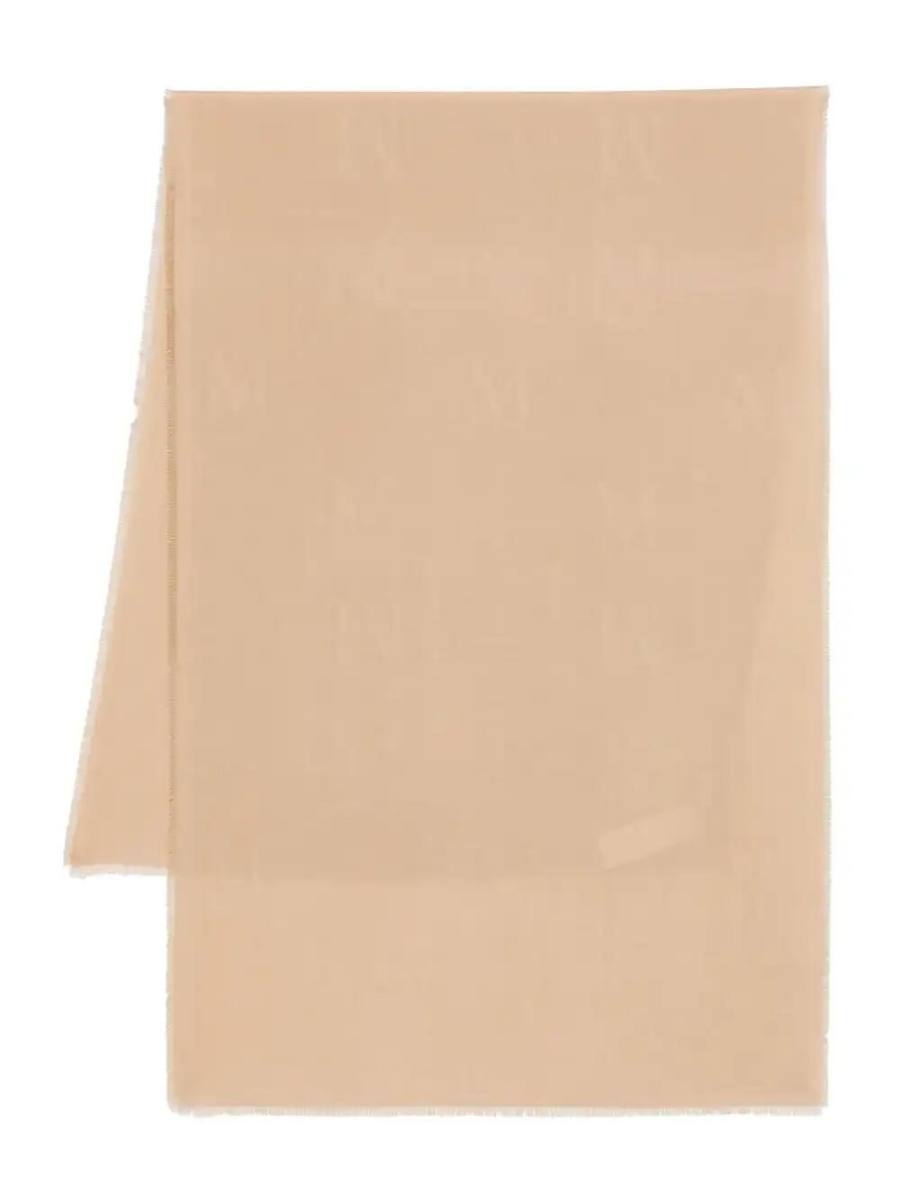 Curvone scarf