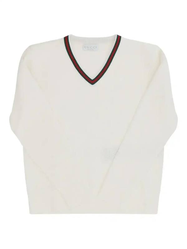 V-neck jumper