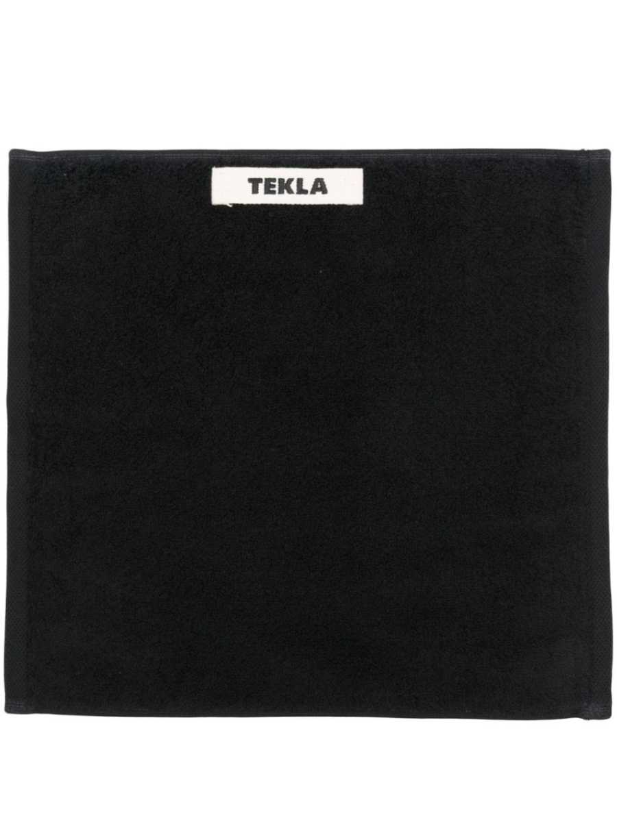 organic-cotton face towel (30cm x 30cm)