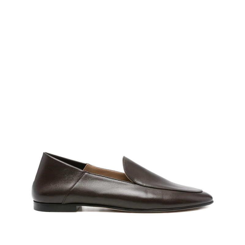 Dear Frances Gio Pointed-toe Leather Loafers