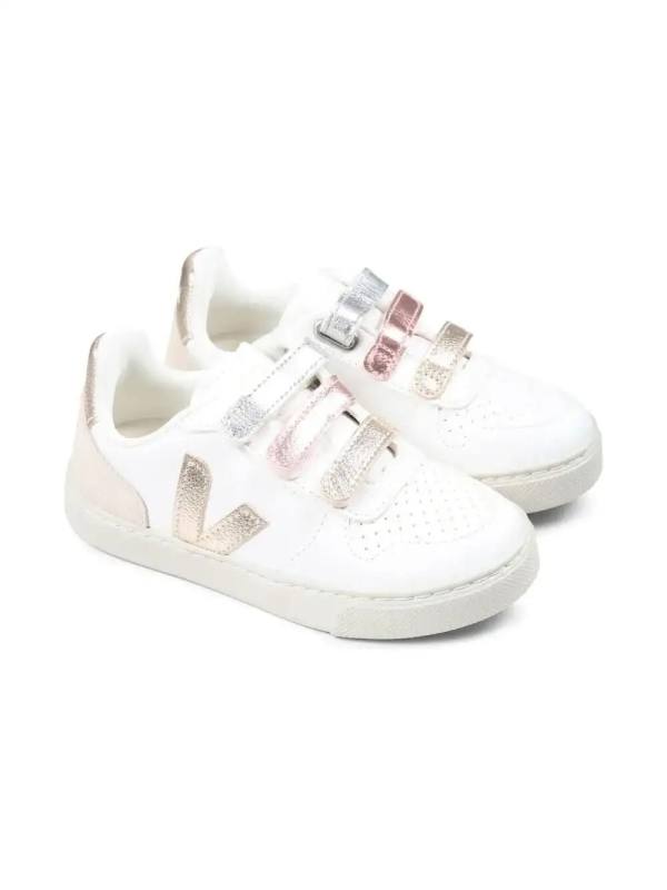 V-10 sneakers