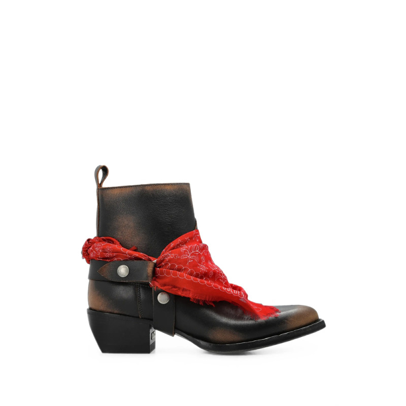Golden Goose Debbie Boots In Black Leather With Removable Buckle And Bandana