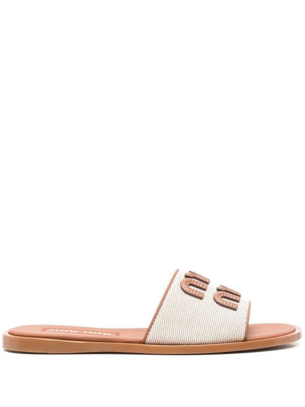 appliqué-logo slides