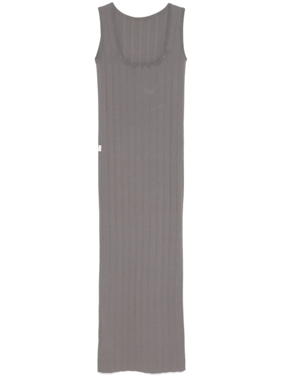 sleeveless maxi dress