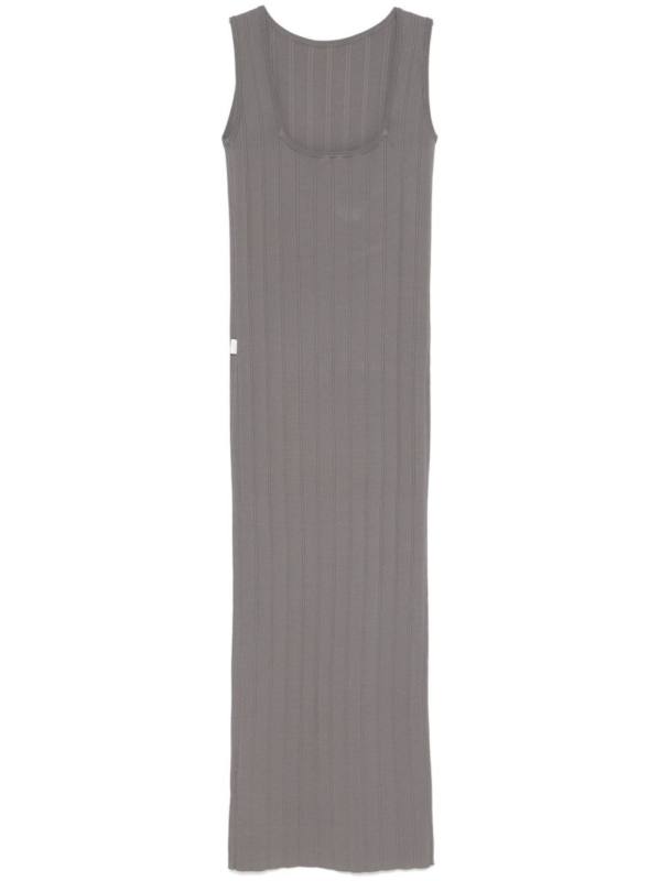 sleeveless maxi dress