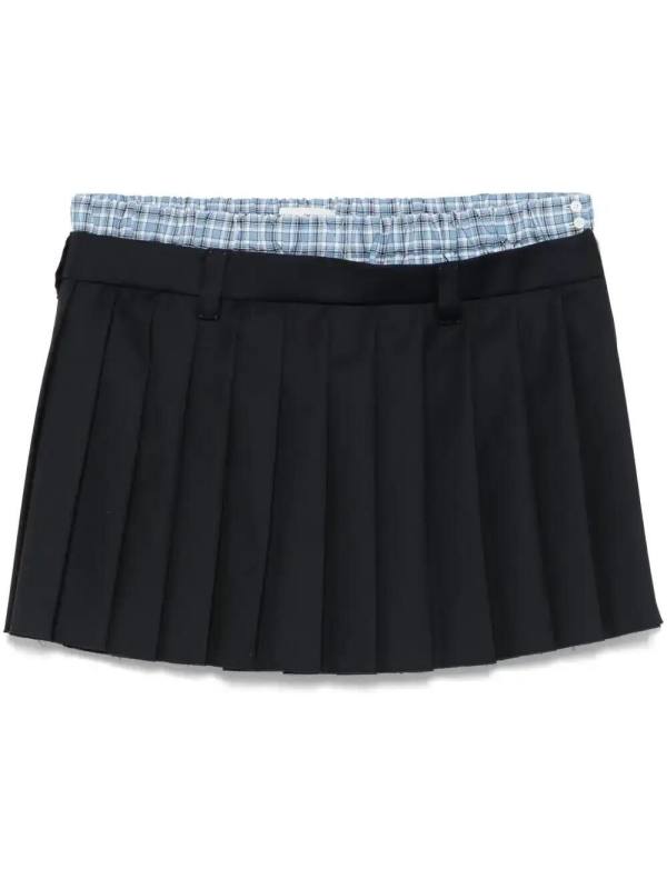 pleated mini skirt