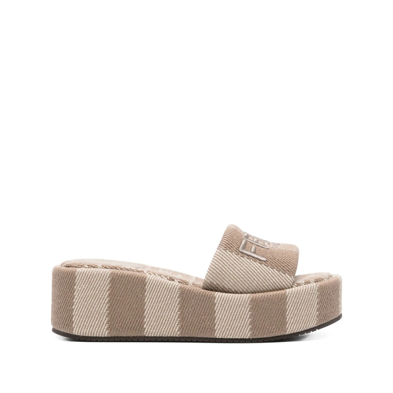 Fendi Logo-embroidered Slides