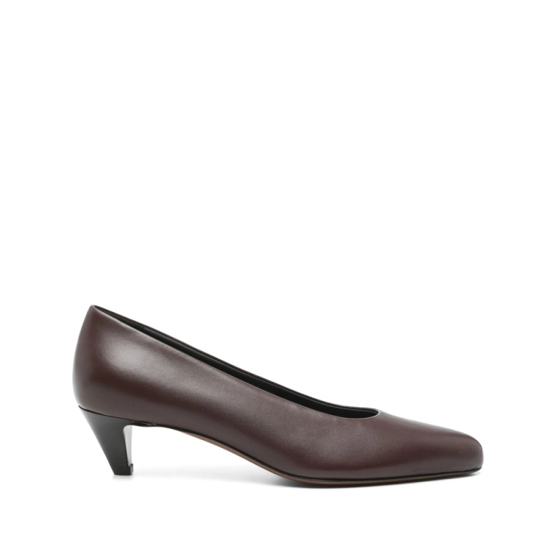 Neous 40mm Fera Pumps