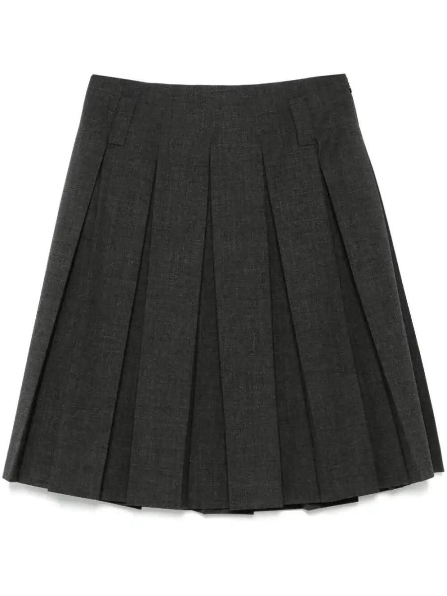 pleated mini skirt
