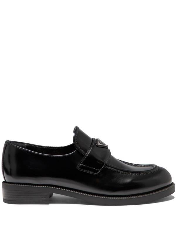 triangle logo leather loafers