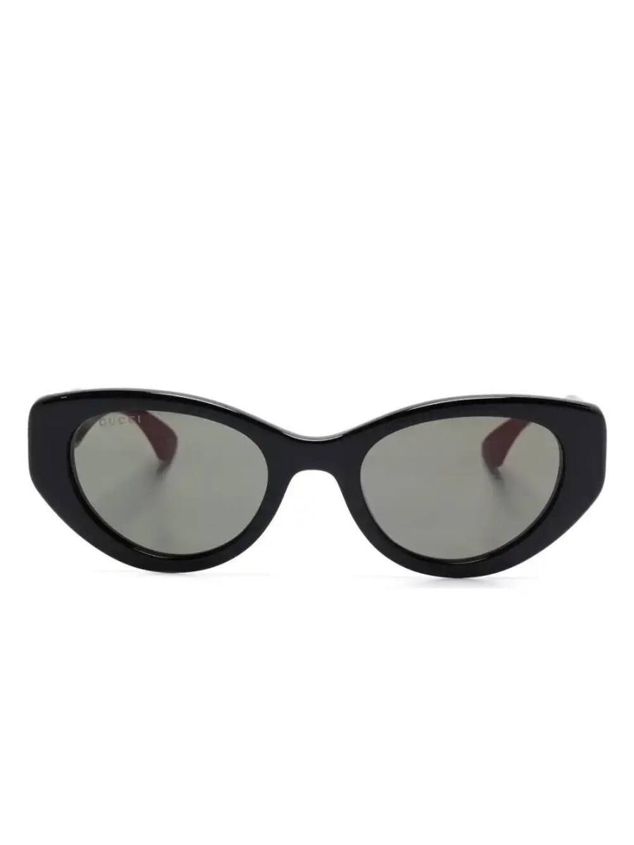 cat-eye sunglasses