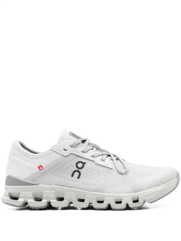 Cloud X 4 sneakers