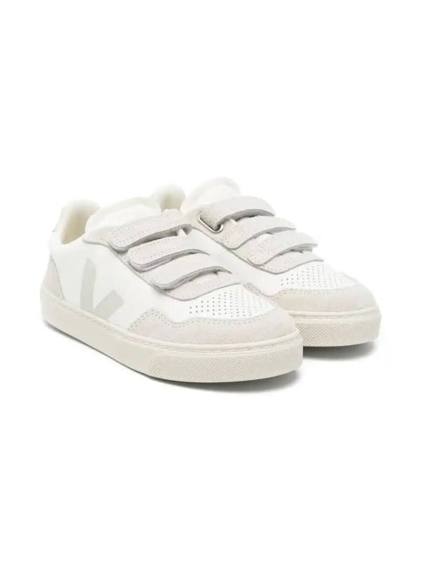 V-90 sneakers